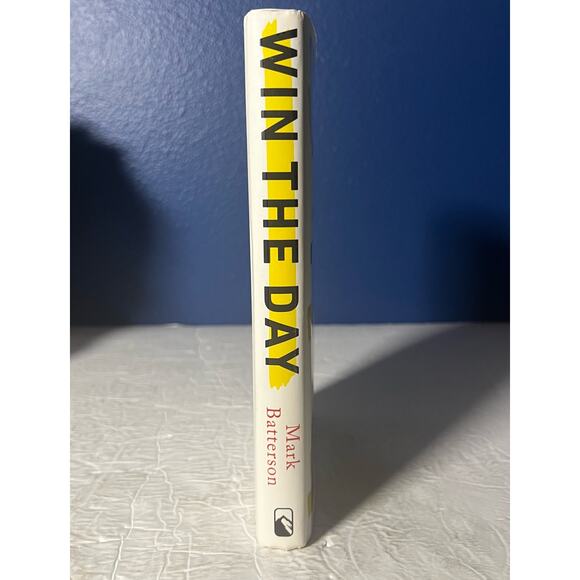 Win the Day: 7 Daily Habits to Help You Stress Less & Accomplish More - Book - Picture 3 of 10